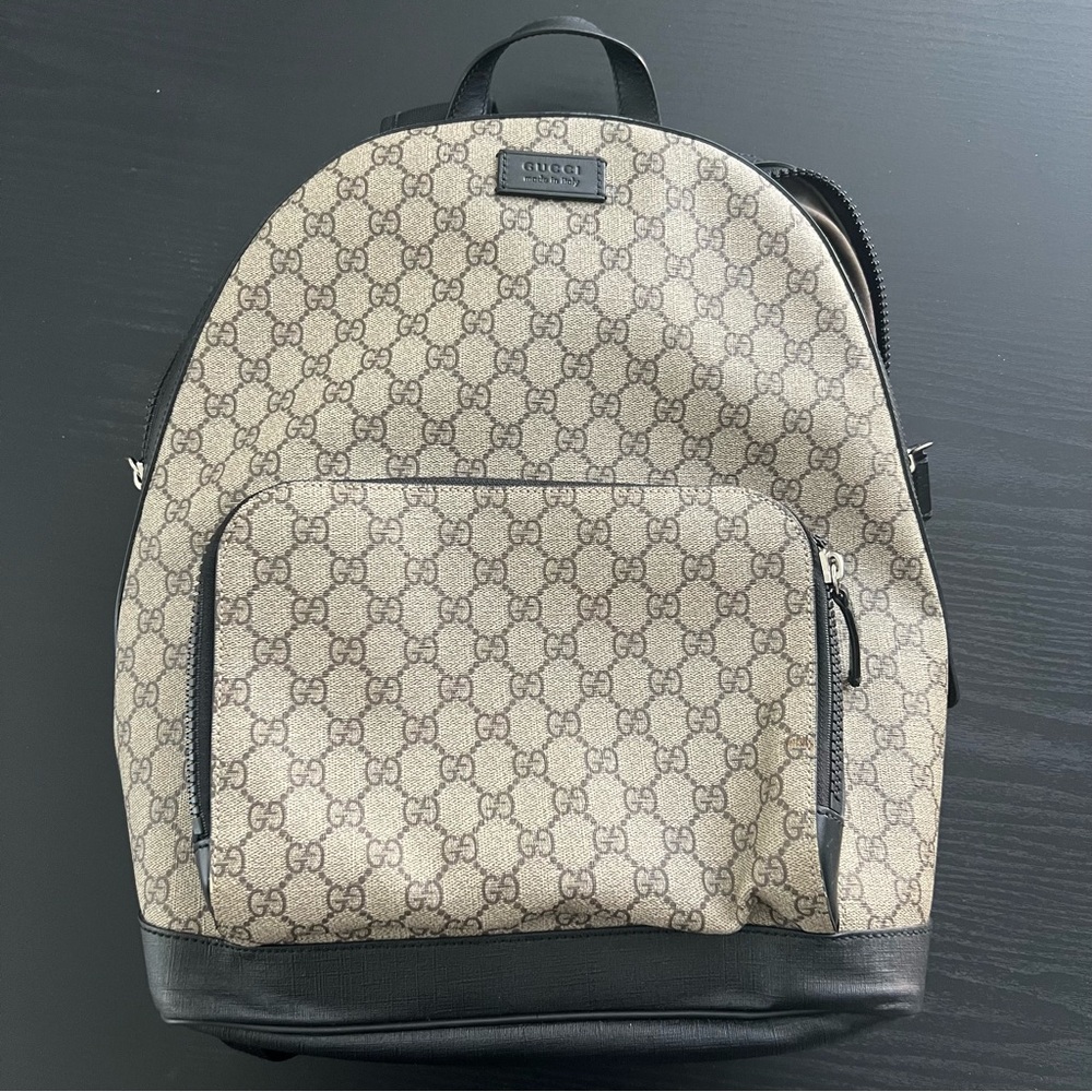 Gucci GG Supreme Large Backpack in Black & Beige